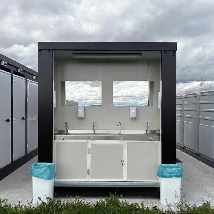 Módulo de Baños 5 Puertas